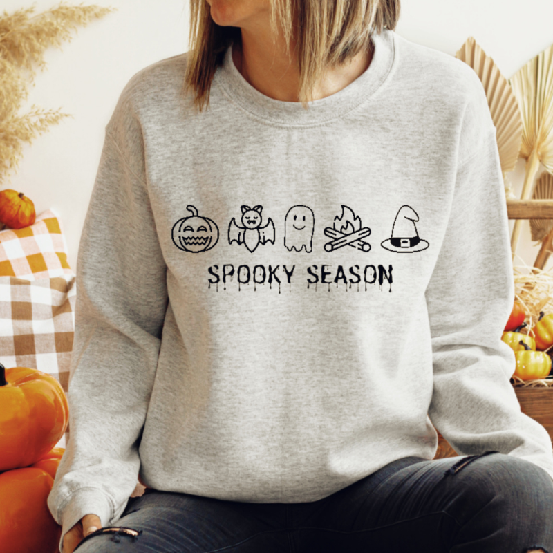 SPOOKY SEASON CREWNECK-BLK PRINT